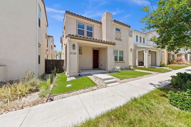 2028 Avenida Andanza Chula Vista, CA 91913 photo 2