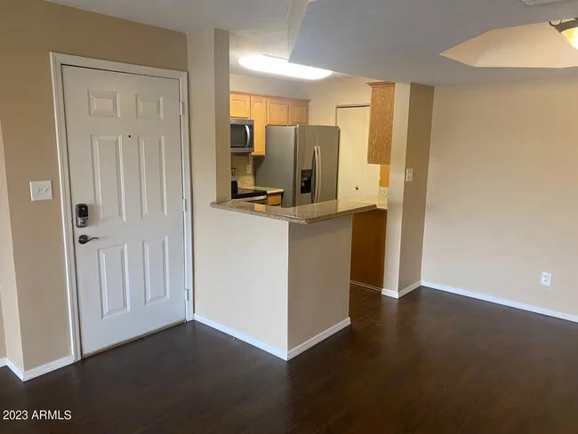 1880 E Morten Ave Phoenix, AZ 85020 photo 4