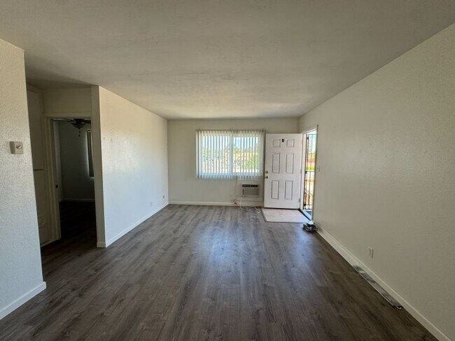 12608 Julian Ave Lakeside, CA 92040 photo 5