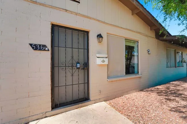 Charming 2-Bedroom Rental in Mesa — Available Now!
