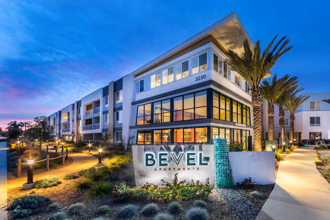 Bevel Apartments photo 2