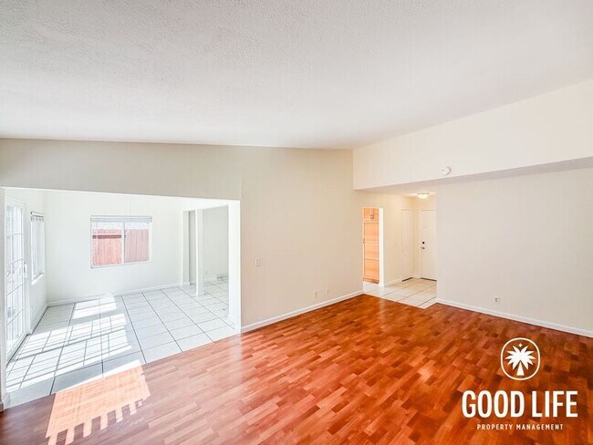 6645 Amberly St San Diego, CA 92120 photo 4