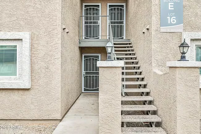 1560 W Sahuaro Dr Phoenix, AZ 85029 photo 2