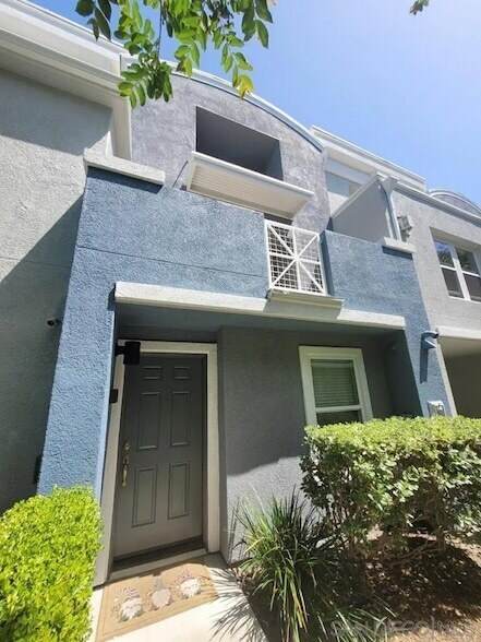 3142 Lighthouse Ridge Ln San Diego, CA 92110 photo 2
