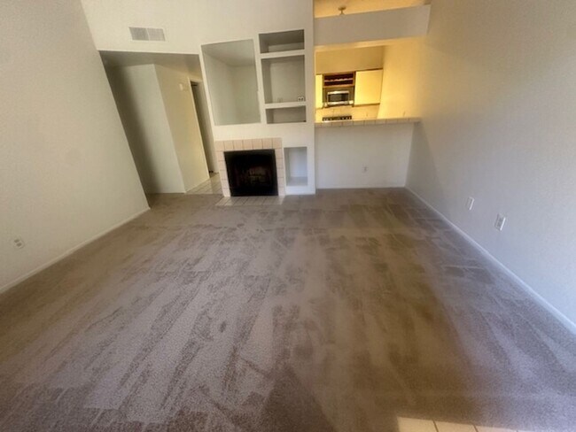 1126 W Elliot Rd Chandler, AZ 85224 photo 5