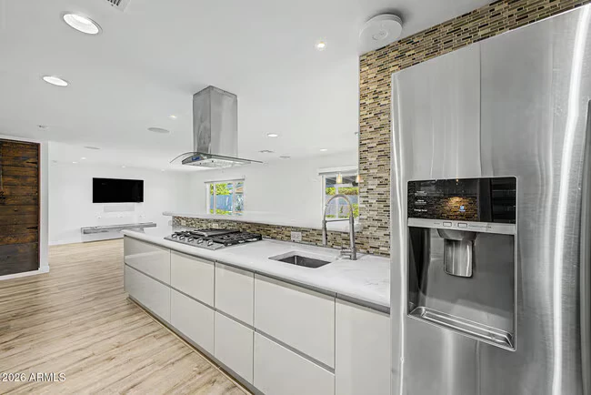 8219 E Valley View Rd Scottsdale, AZ 85250 photo 3