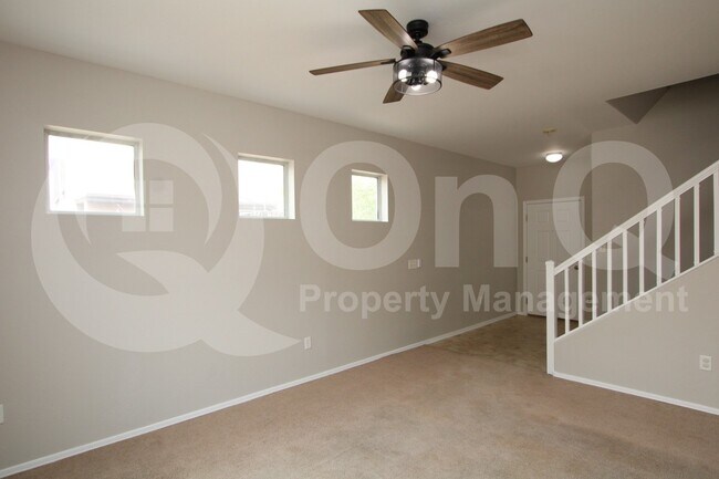 4025 W Carter Rd Phoenix, AZ 85041 photo 4