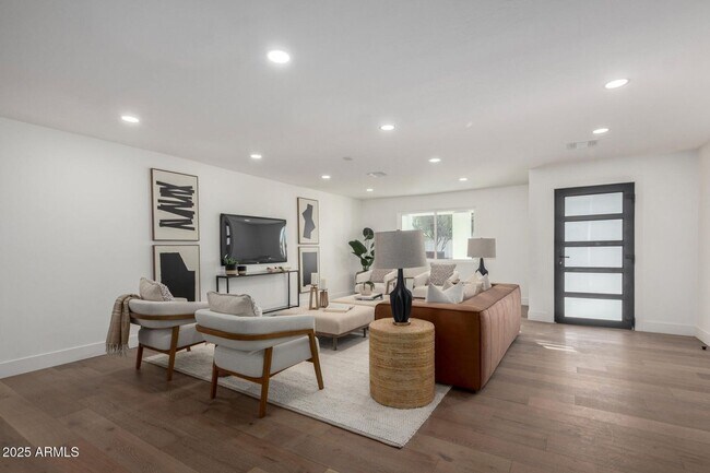 6712 E Pershing Ave Scottsdale, AZ 85254 photo 4