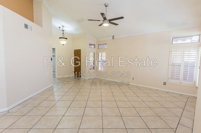 7421 S Kachina Dr Tempe, AZ 85283 photo 2