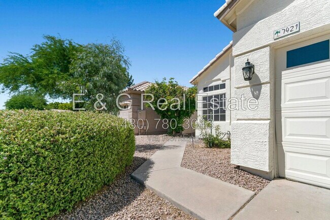 7421 S Kachina Dr Tempe, AZ 85283 photo 4