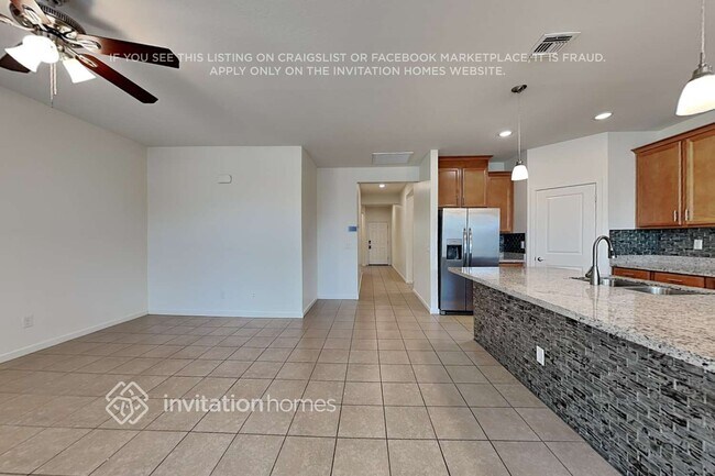 4224 W Coneflower Ln Queen Creek, AZ 85142 photo 2