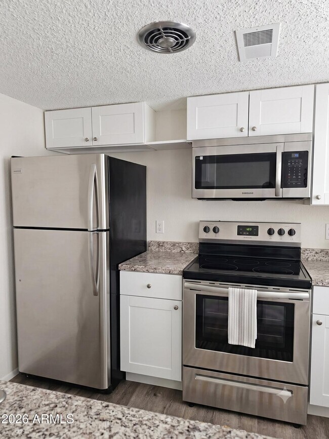 461 W Holmes Ave Mesa, AZ 85210 photo 4