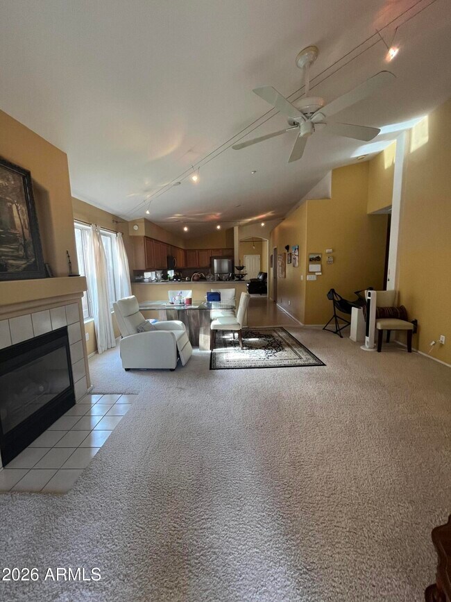 10460 E Hillery Dr Scottsdale, AZ 85255 photo 3