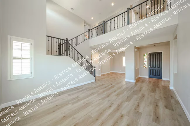 18676 E Braeburn Ln Queen Creek, AZ 85142 photo 2