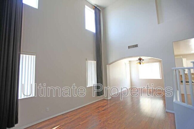 25602 N 68th Dr Peoria, AZ 85383 photo 4