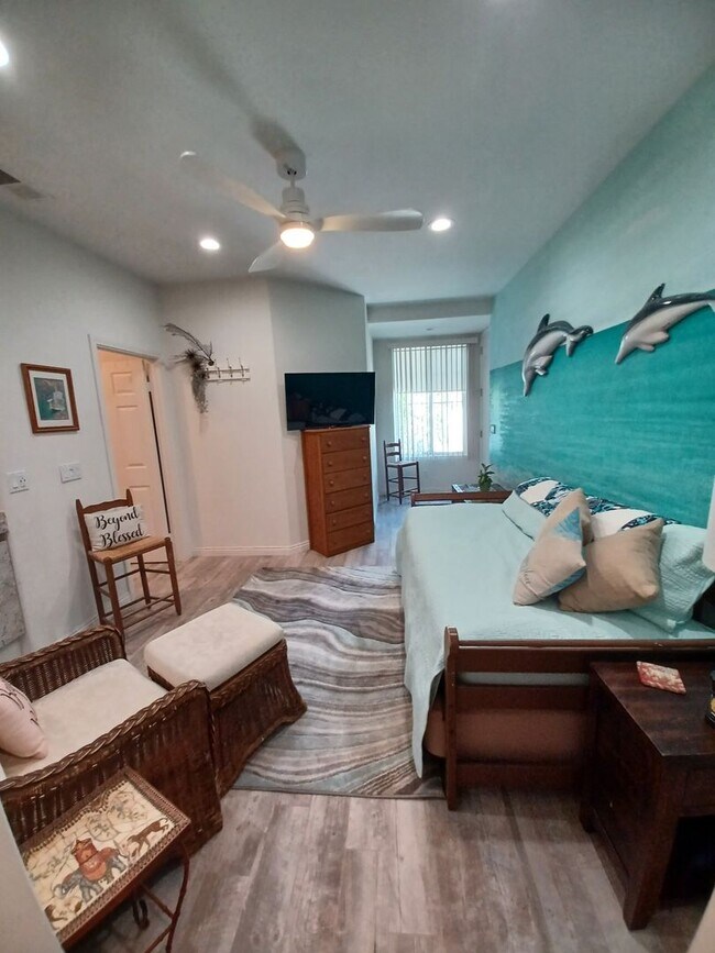 1947 Ivy Rd Oceanside, CA 92054