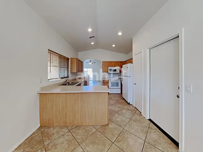 4324 W Darrow St Phoenix, AZ 85339 photo 5