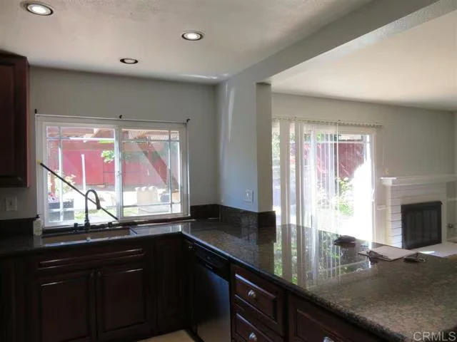 7037 Attleborough Ct San Diego, CA 92139 photo 4