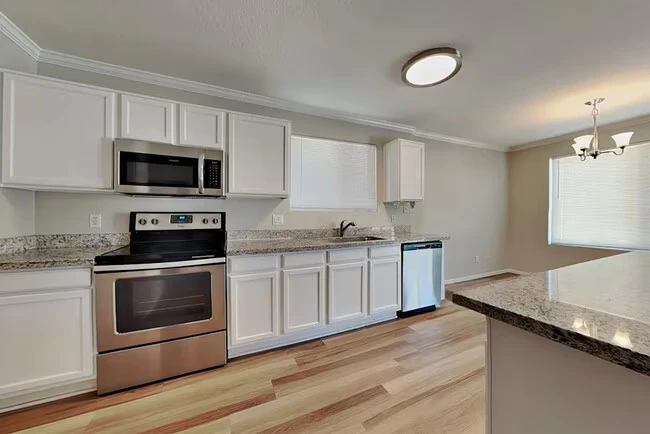 6861 W Townley Ave Peoria, AZ 85345 photo 4
