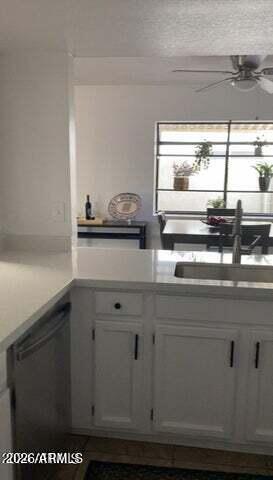 8702 N 67th Dr Peoria, AZ 85345 photo 3
