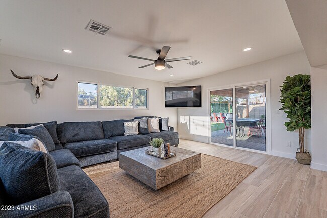 7440 E Cambridge Ave Scottsdale, AZ 85257 photo 3