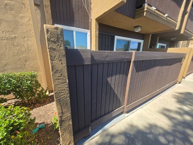 3454 Castle Glen Dr San Diego, CA 92123 photo 3
