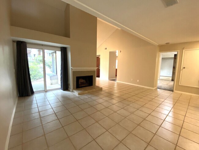 1935 Sunset Dr Escondido, CA 92025 photo 5