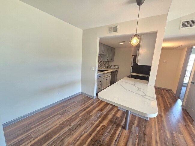 200 E Southern Ave Tempe, AZ 85282 photo 4
