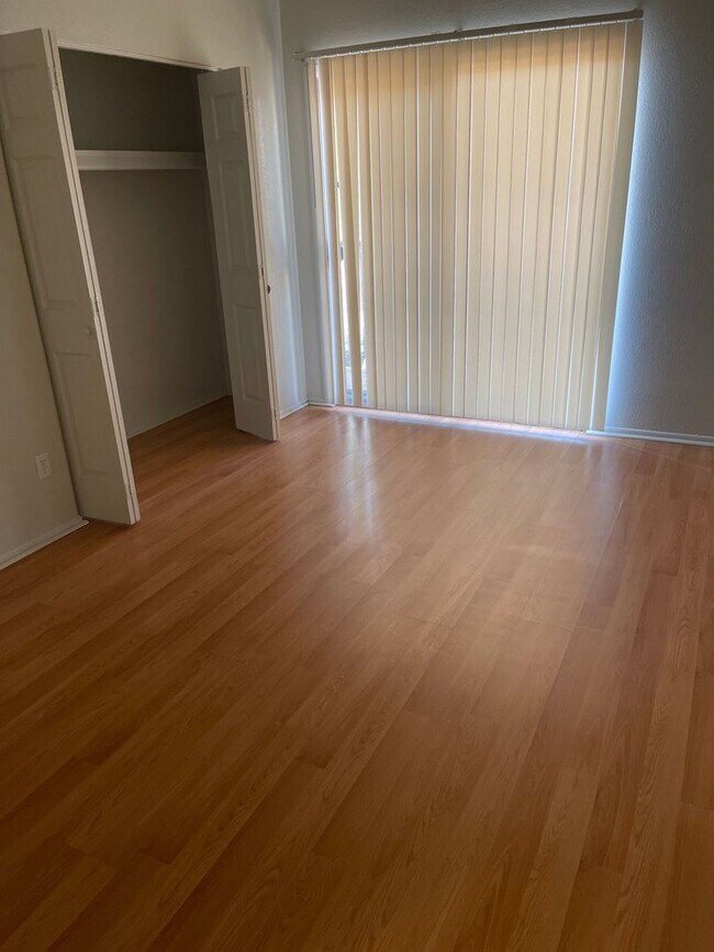2813 E Paradise Ln Phoenix, AZ 85032 photo 3