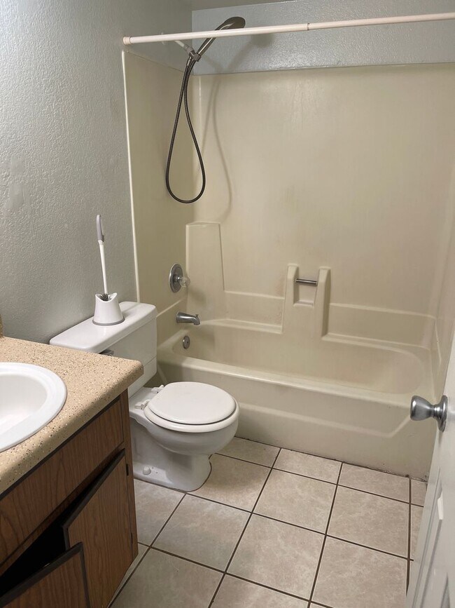 2813 E Paradise Ln Phoenix, AZ 85032 photo 2
