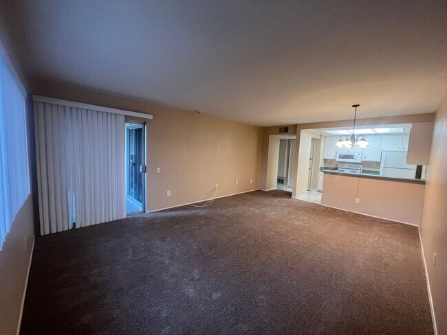 10699 San Diego Mission Rd San Diego, CA 92108 photo 2