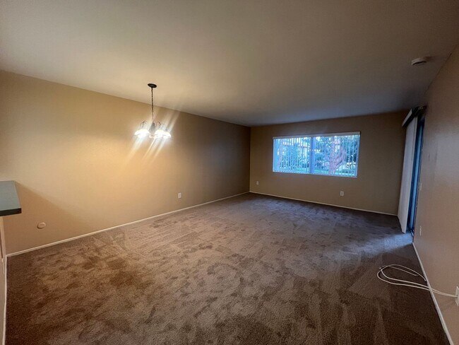 10699 San Diego Mission Rd San Diego, CA 92108 photo 3