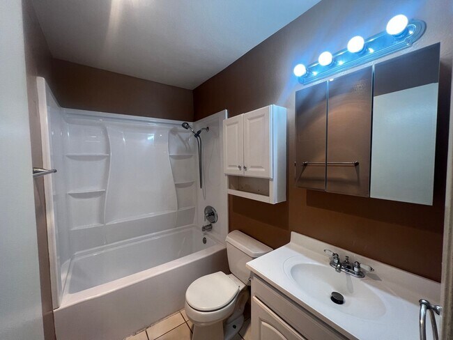 10699 San Diego Mission Rd San Diego, CA 92108 photo 5