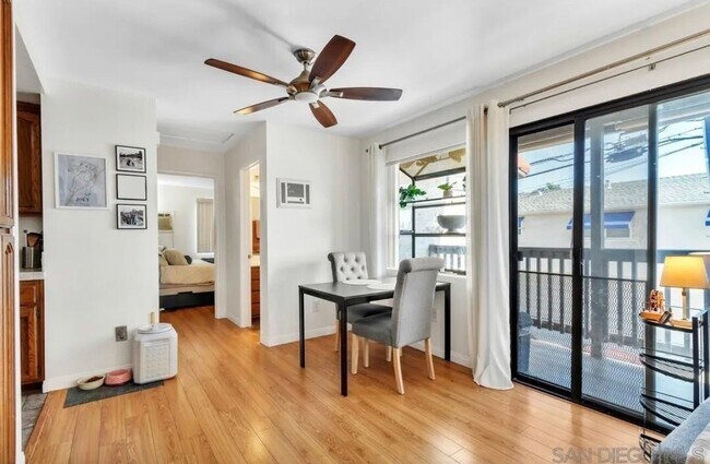 4725 35th St San Diego, CA 92116 photo 5