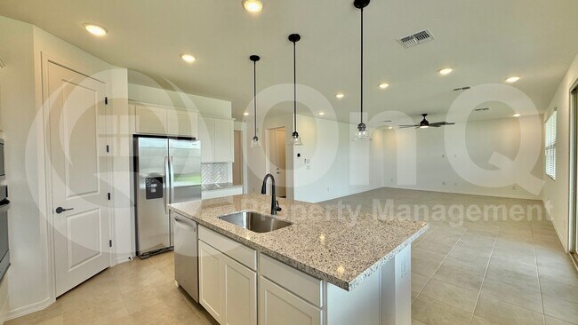 24172 W Raymond St Buckeye, AZ 85326 photo 4
