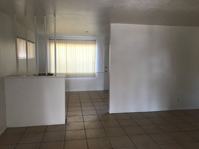 934 W Monterosa St Phoenix, AZ 85013 photo 2
