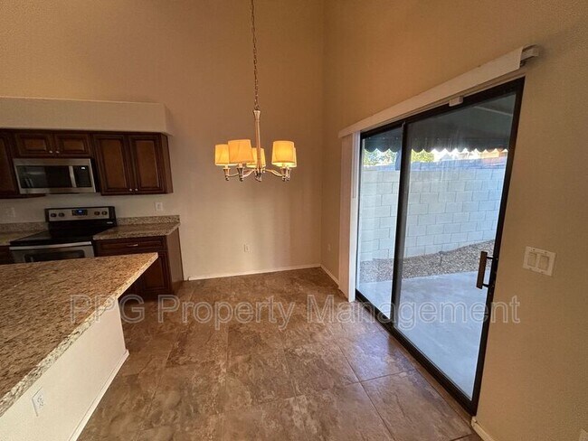 7484 W Denaro Dr Glendale, AZ 85308 photo 4
