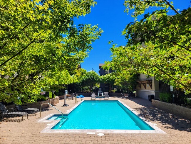 4388 W El Camino Real Los Altos, CA 94022 photo 2