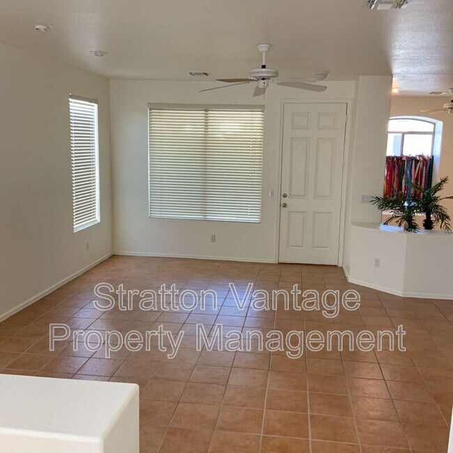 3040 N 109th Ave Avondale, AZ 85392 photo 5
