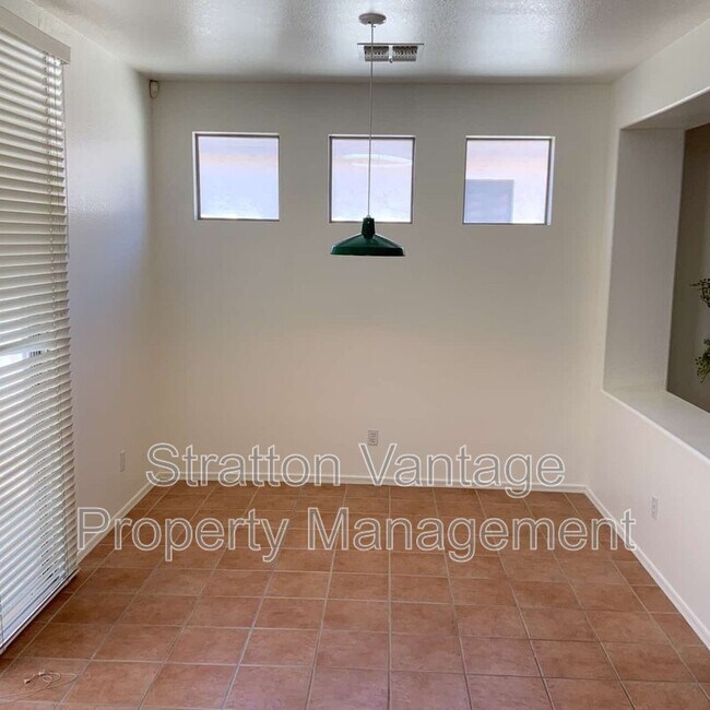 3040 N 109th Ave Avondale, AZ 85392 photo 4