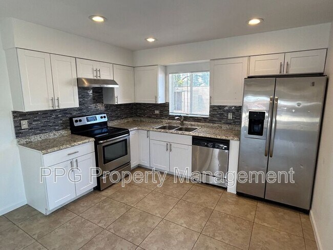 4434 W Altadena Ave Glendale, AZ 85304 photo 5