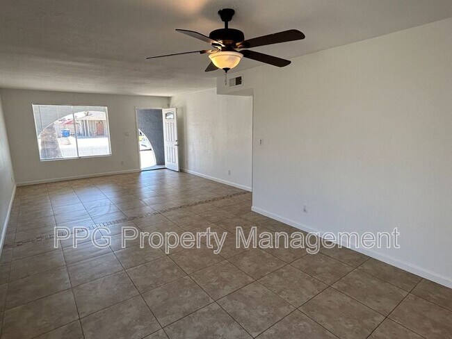 4434 W Altadena Ave Glendale, AZ 85304 photo 4