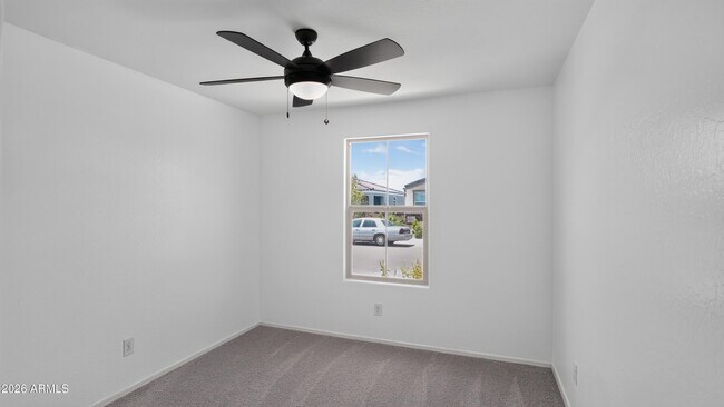 5667 S 243rd Dr photo 4