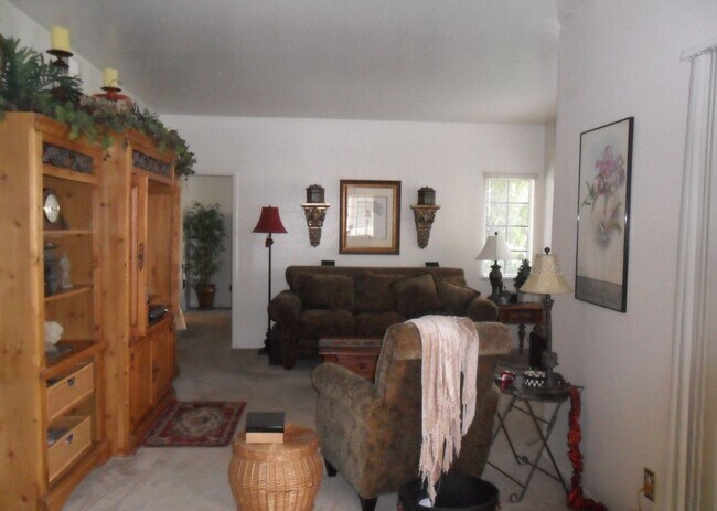 930 N Mesa Dr Mesa, AZ 85201 photo 4
