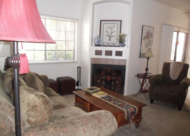 930 N Mesa Dr Mesa, AZ 85201 photo 3