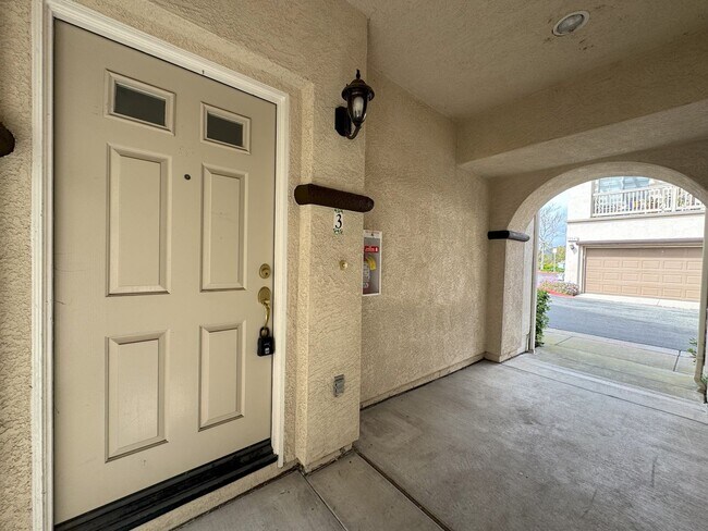 10655 Wexford St San Diego, CA 92131 photo 2