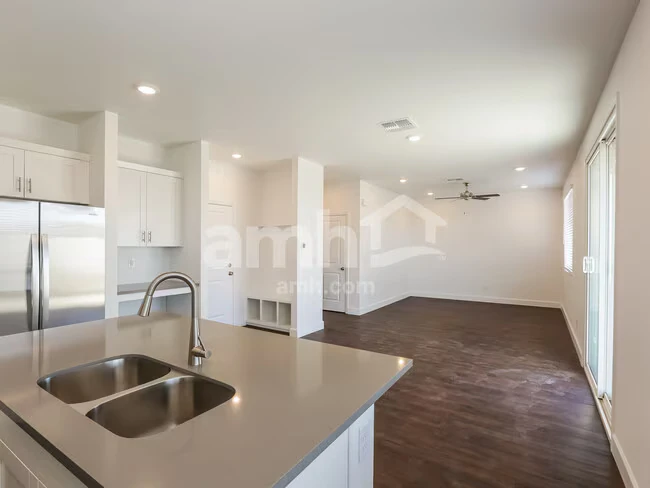 8863 N 171st Dr Waddell, AZ 85355 photo 4