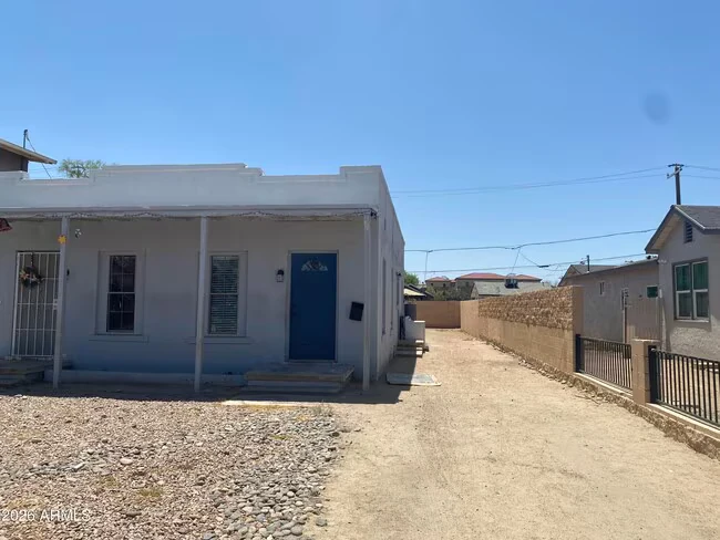 1513 W Taylor St Phoenix, AZ 85007 photo 2