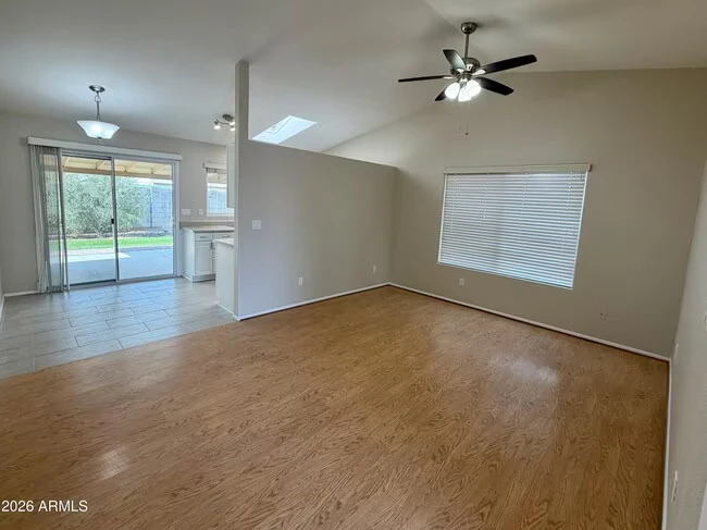 3005 W Ross Ave Phoenix, AZ 85027 photo 3