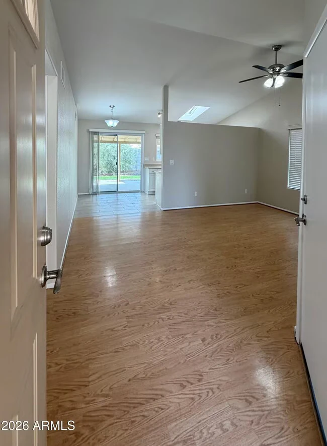 3005 W Ross Ave Phoenix, AZ 85027 photo 2